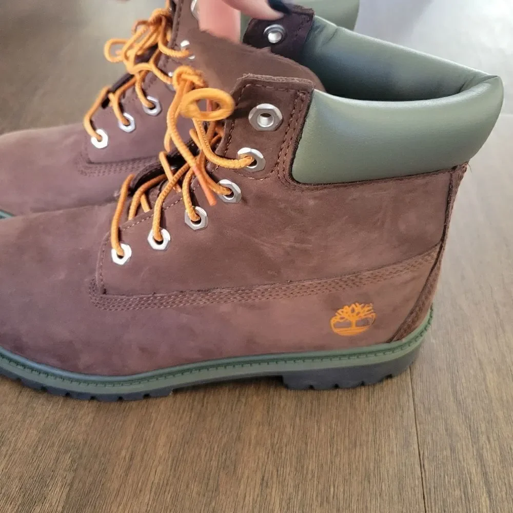 Timberland Premium Nubuck 6-Inch Waterproof Boots New Boys aize 2